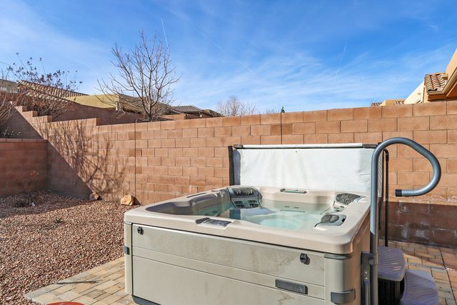 9224 Sugar Creek Lane NW, Albuquerque, NM 87120