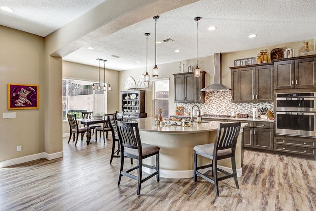 9224 Sugar Creek Lane NW, Albuquerque, NM 87120