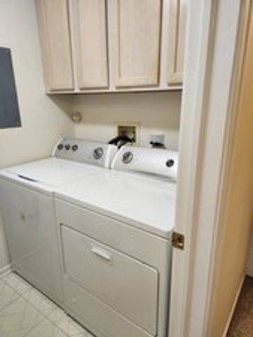 1403 Plum Court B, Mount Prospect, IL 60056