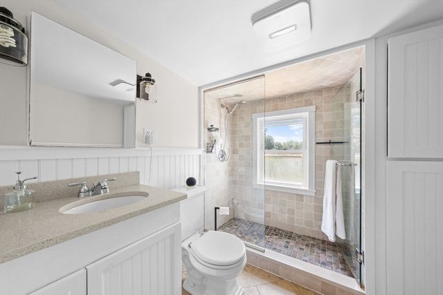 50 Wilson St, Dartmouth, MA 02748