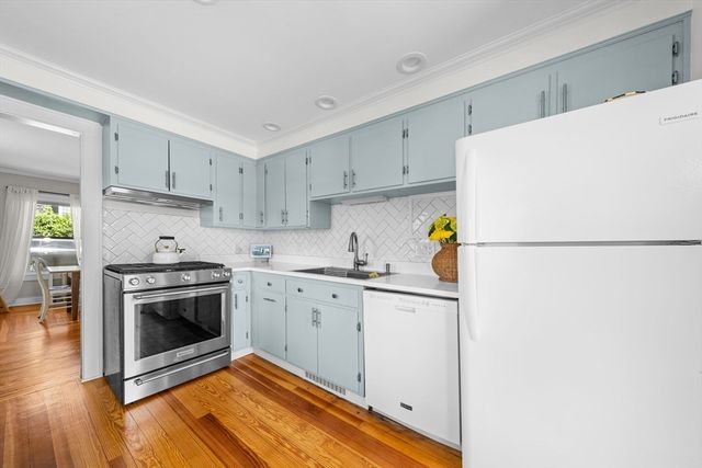 50 Wilson St, Dartmouth, MA 02748