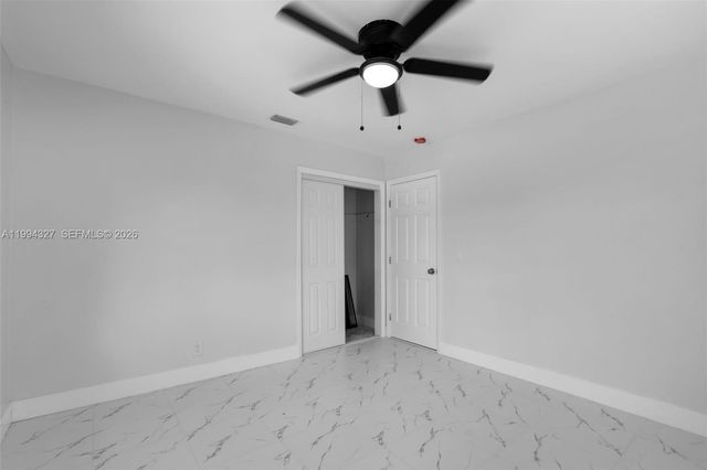 914 S L St, Lake Worth, FL 33460