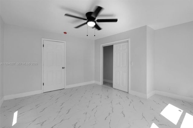914 S L St, Lake Worth, FL 33460