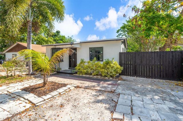 914 S L St, Lake Worth, FL 33460