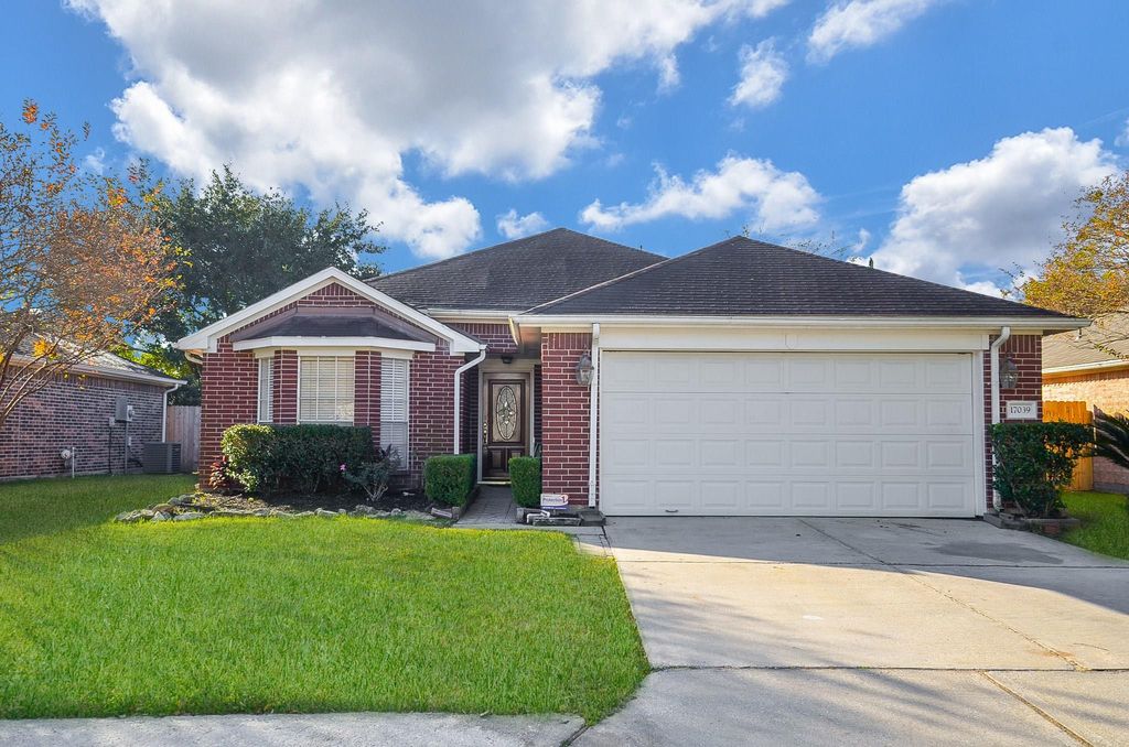 17039 Clan Macgregor Drive, Houston, TX 77084