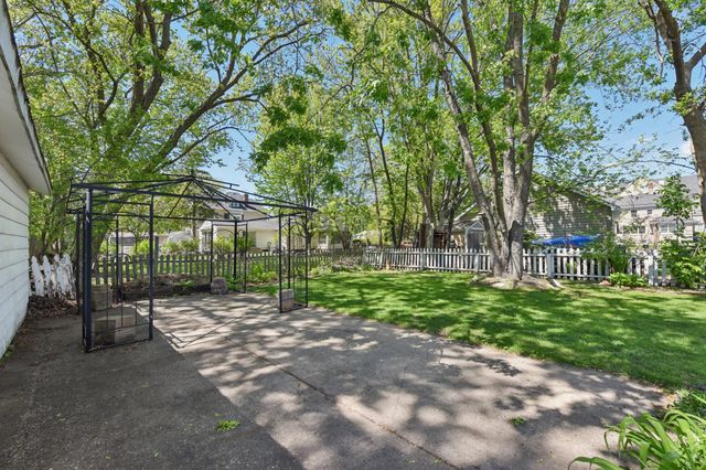 4721 Bald Eagle Avenue, White Bear Lake, MN 55110
