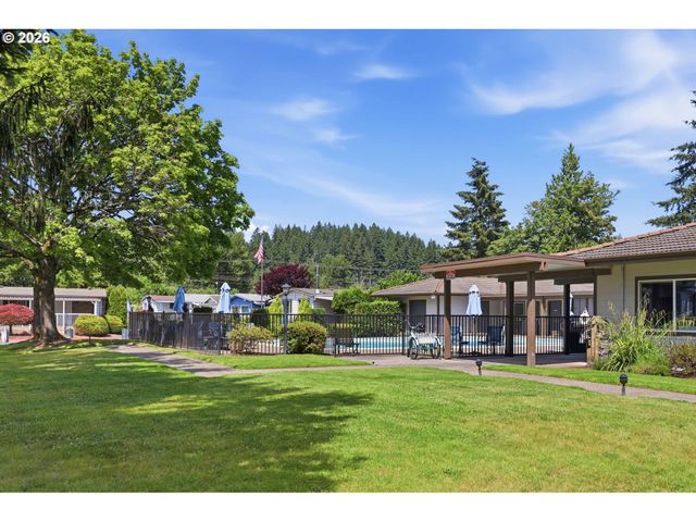 13640 Se HIGHWAY 212 54, Clackamas, OR 97015