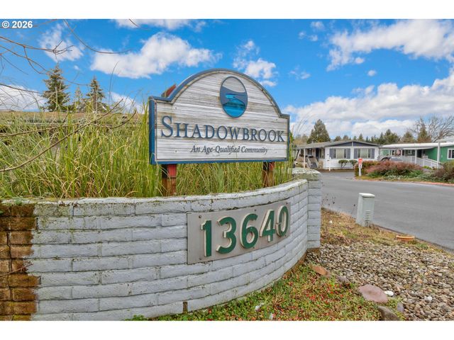 13640 Se HIGHWAY 212 54, Clackamas, OR 97015
