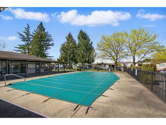 13640 Se HIGHWAY 212 54, Clackamas, OR 97015