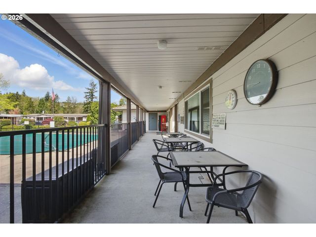 13640 Se HIGHWAY 212 54, Clackamas, OR 97015