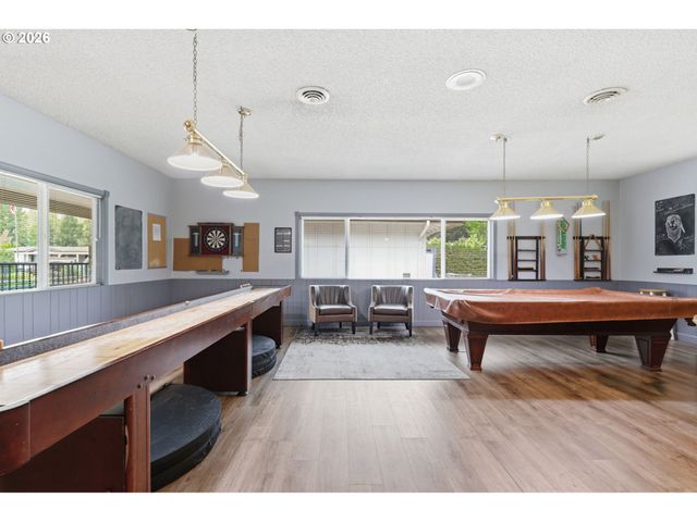 13640 Se HIGHWAY 212 54, Clackamas, OR 97015