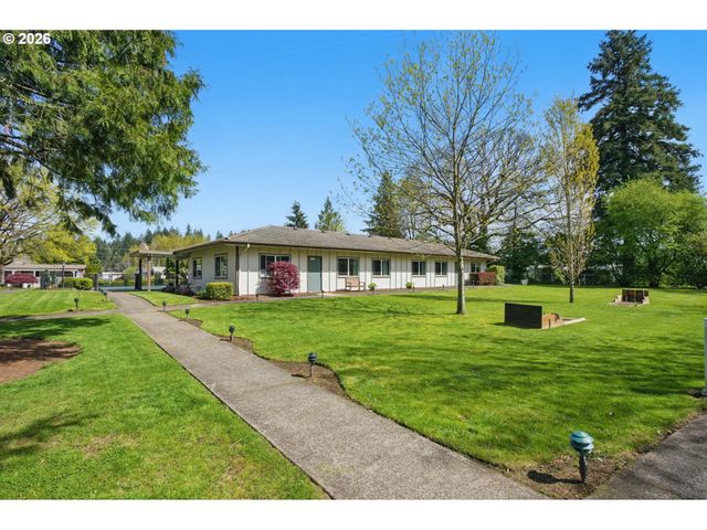 13640 Se HIGHWAY 212 54, Clackamas, OR 97015