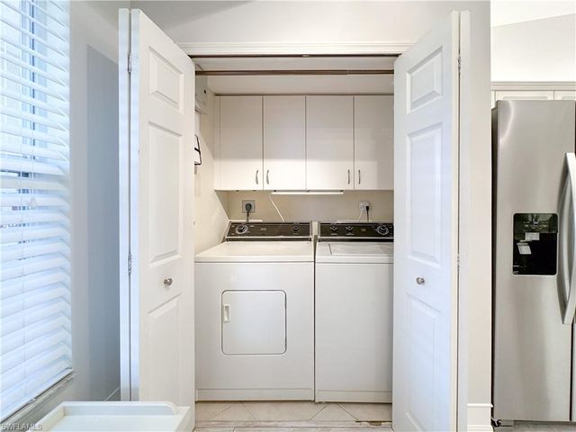 300 Horse Creek DR 503, Naples, FL 34110