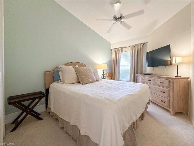 300 Horse Creek DR 503, Naples, FL 34110