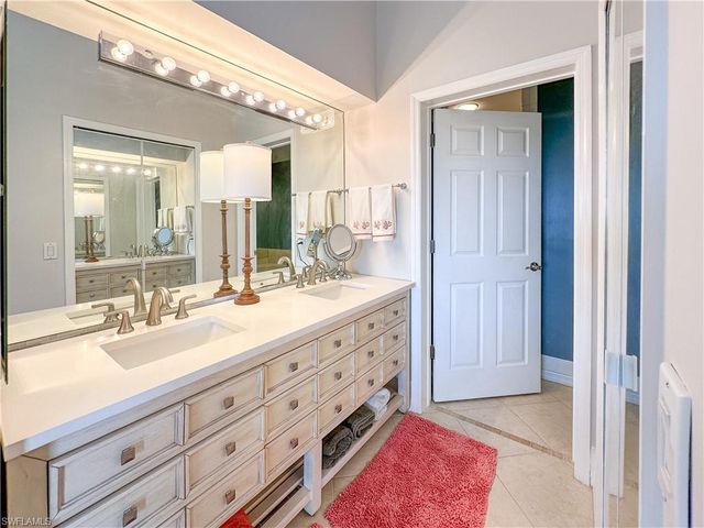 300 Horse Creek DR 503, Naples, FL 34110