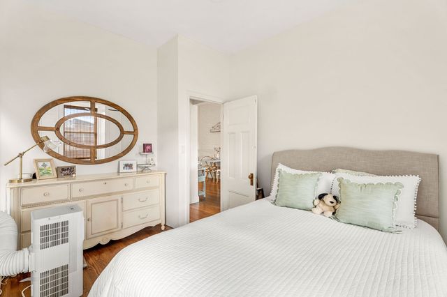 198 Saint Botolph St 9, Boston, MA 02115