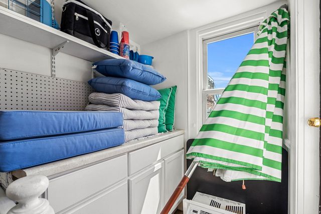 198 Saint Botolph St 9, Boston, MA 02115