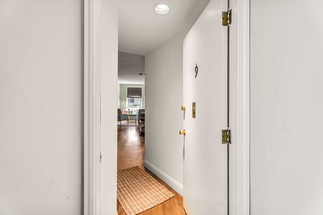 198 Saint Botolph St 9, Boston, MA 02115