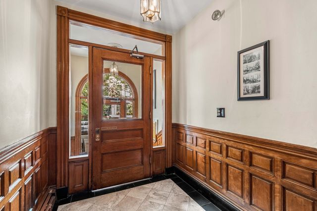 198 Saint Botolph St 9, Boston, MA 02115