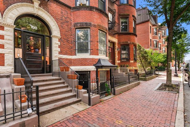 198 Saint Botolph St 9, Boston, MA 02115