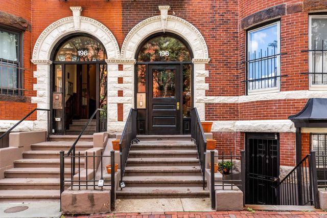 198 Saint Botolph St 9, Boston, MA 02115