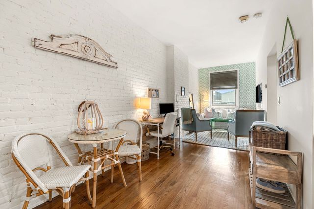 198 Saint Botolph St 9, Boston, MA 02115