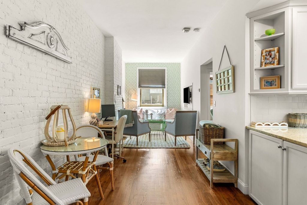 198 Saint Botolph St 9, Boston, MA 02115