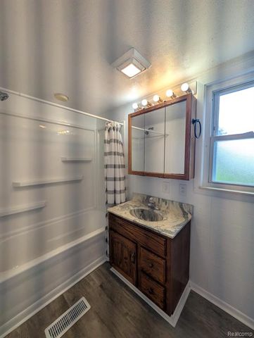 7032 Neff Road, Mount Morris, MI 48458