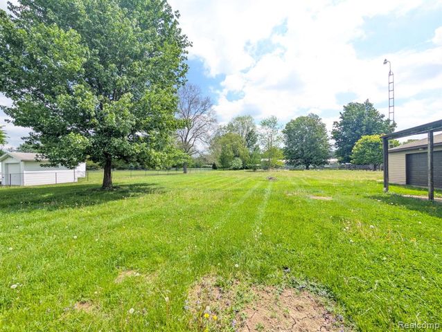 7032 Neff Road, Mount Morris, MI 48458