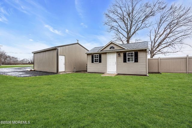 130 Pointville Road, Pemberton, NJ 08068