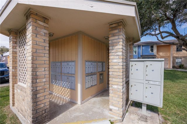 6702 Everhart T106, Corpus Christi, TX 78413