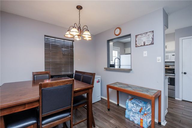 6702 Everhart T106, Corpus Christi, TX 78413