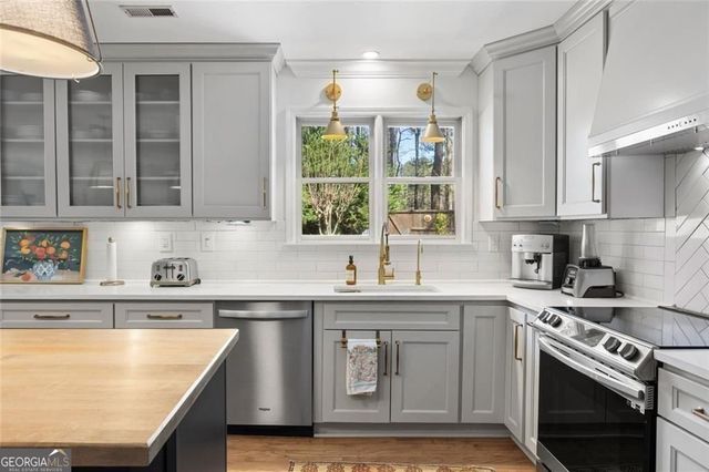 25 Springwater Way, Newnan, GA 30265