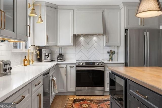 25 Springwater Way, Newnan, GA 30265