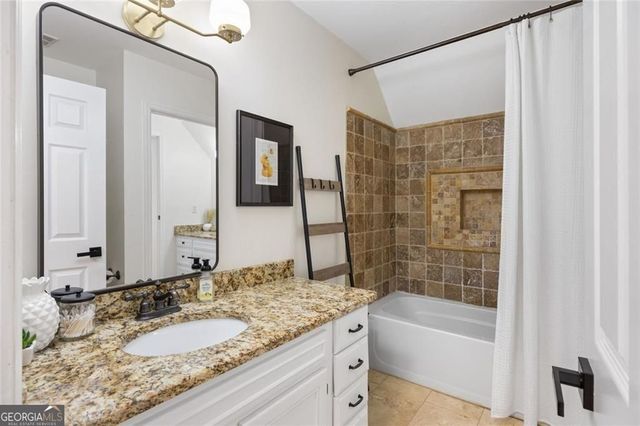 25 Springwater Way, Newnan, GA 30265