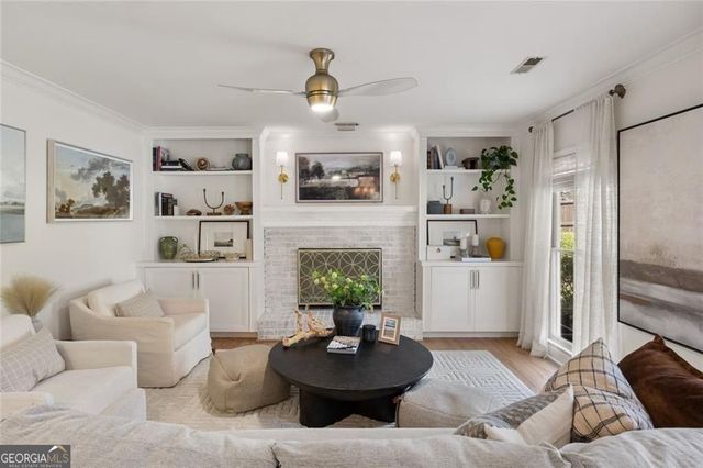 25 Springwater Way, Newnan, GA 30265