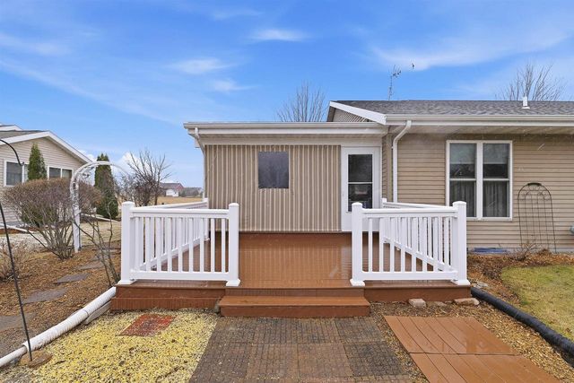 N6007 WESTVIEW DRIVE, Fond Du Lac, WI 54937