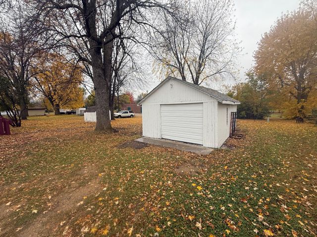 420 Milkyway Street N, Cosmos, MN 56228