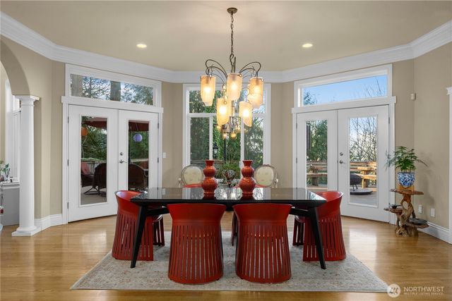 5325 145th Place SE, Bellevue, WA 98006