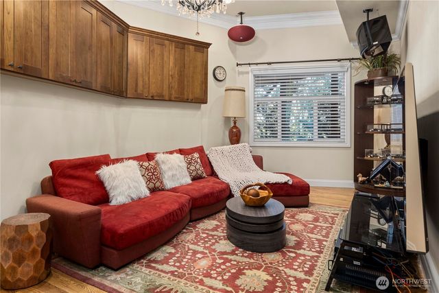 5325 145th Place SE, Bellevue, WA 98006
