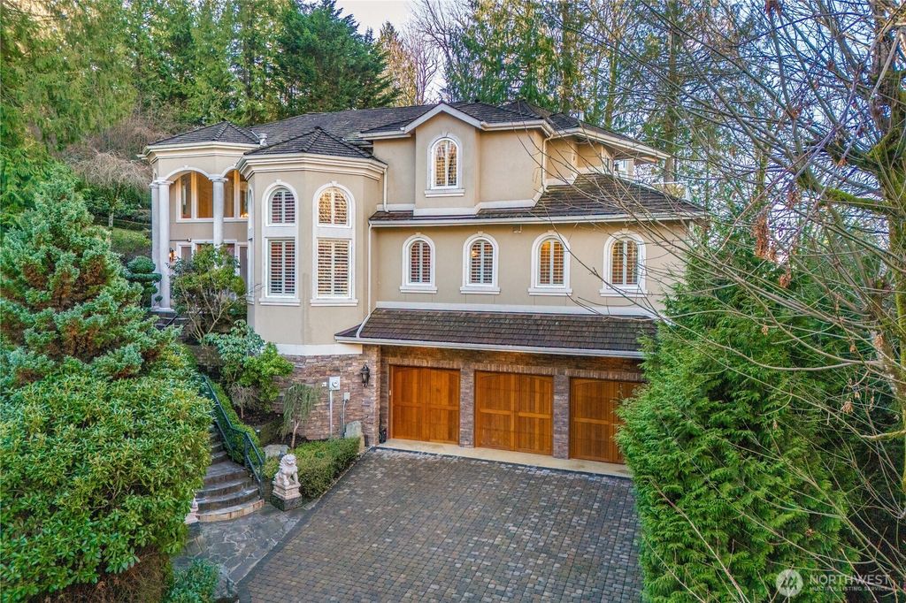 5325 145th Place SE, Bellevue, WA 98006