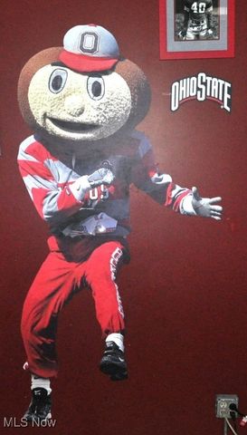 205 N Tuscarawas Avenue, Dover, OH 44622