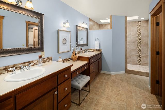 14738 Bear Creek Road NE, Woodinville, WA 98077