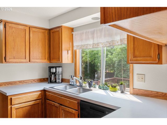 14718 Se 131ST Dr, Clackamas, OR 97015