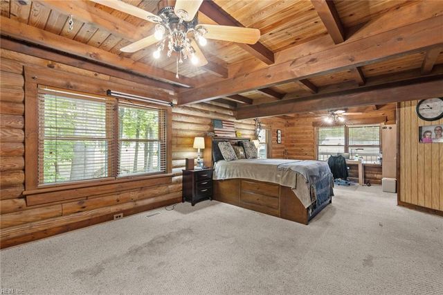 11202 Cabins End LN, Gloucester, VA 23061