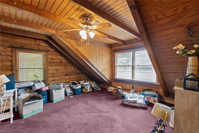 11202 Cabins End LN, Gloucester, VA 23061