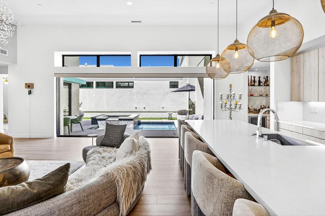 795 Obsidian Loop W, Palm Springs, CA 92264