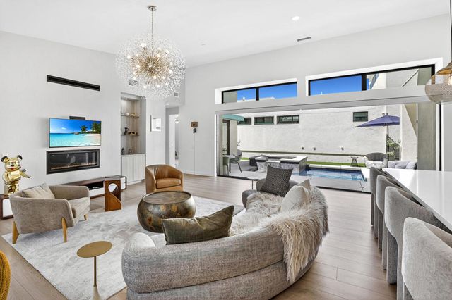 795 Obsidian Loop W, Palm Springs, CA 92264