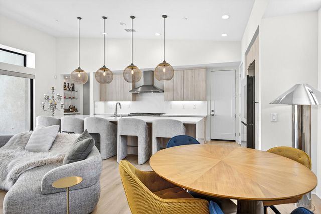 795 Obsidian Loop W, Palm Springs, CA 92264
