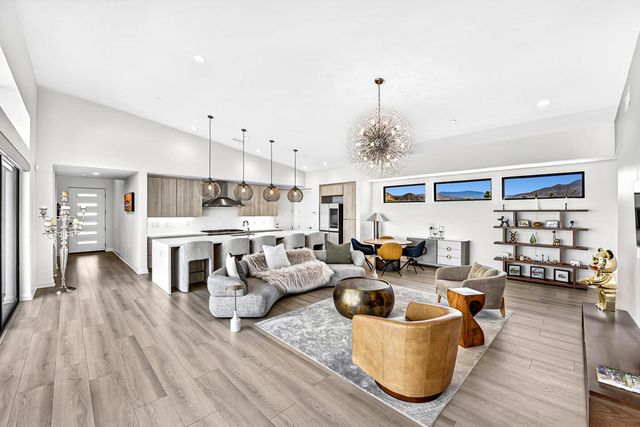 795 Obsidian Loop W, Palm Springs, CA 92264